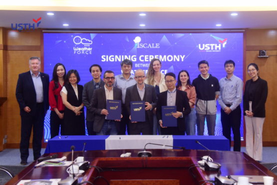 Signing ceremony between USTH and Weather Force and ISCALE