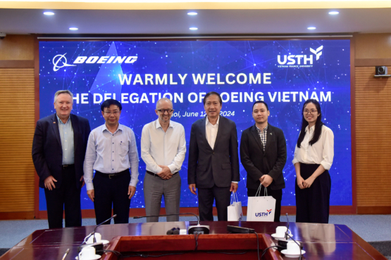 Meeting between USTH and Boeing Vietnam