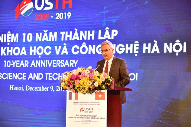 Ngài Nicolas Warnery, Đại sứ đặc mệnh toàn quyền Pháp tại Việt Nam phát biểu tại lễ kỷ niệm