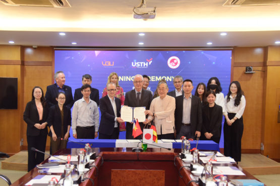 Lễ ký thỏa thuận hợp tác giữa USTH, trường Đại học Việt Đức và trường Đại học Việt Nhật