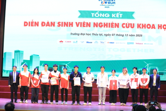 Các nhóm sinh viên USTH đạt giải cao tại Diễn đàn Sinh viên Nghiên cứu Khoa học Student Forum 2025 Các nhóm sinh viên USTH đạt giải cao tại Diễn đàn Sinh viên Nghiên cứu Khoa học Student Forum 2025