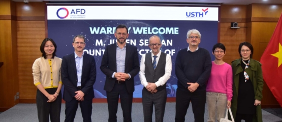 Đoàn công tác của Cơ quan Phát triển Pháp (AFD) đến thăm và làm việc tại USTH