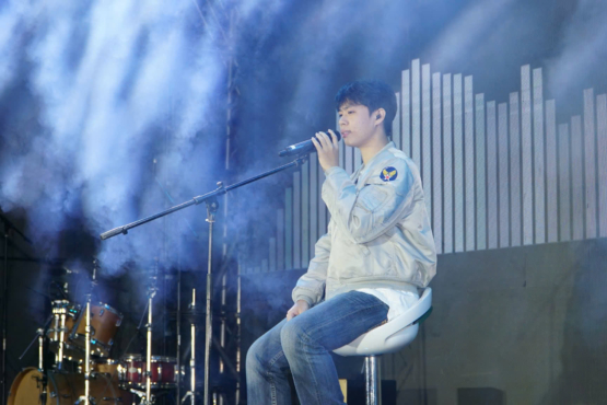 Chàng trai Olympic Vật lý toàn quốc và niềm đam mê ca hát Chàng trai Olympic Vật lý toàn quốc và niềm đam mê ca hát