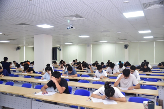 Lớp tiếng Anh hè năm 2026