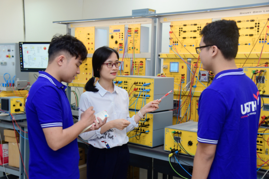 Quá trình chuyển dịch năng lượng đang tăng tốc: ngành Kỹ thuật điện và Năng lượng tái tạo USTH đổi mới đào tạo ra sao? Quá trình chuyển dịch năng lượng đang tăng tốc: ngành Kỹ thuật điện và Năng lượng tái tạo USTH đổi mới đào tạo ra sao?
