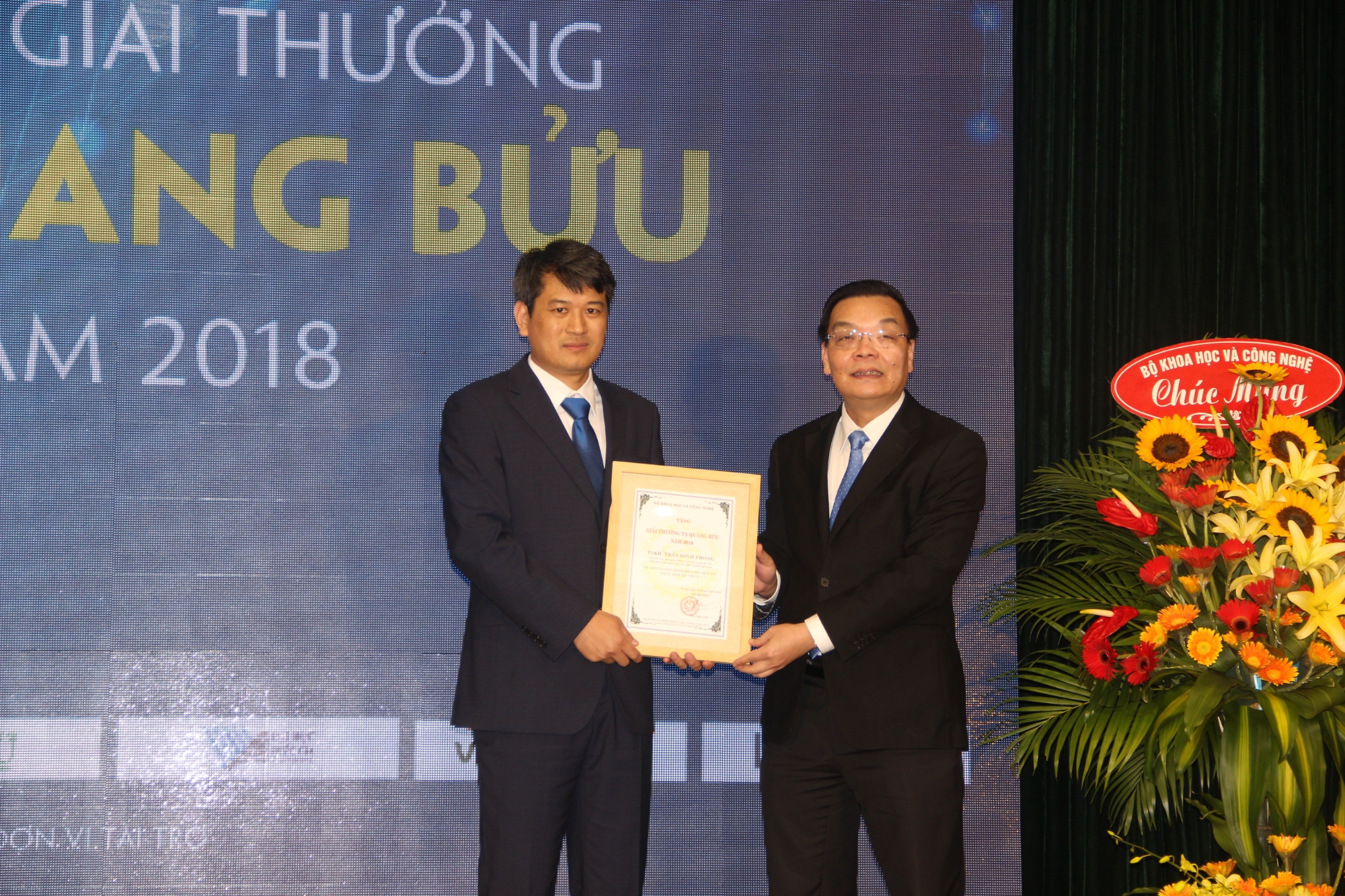 ta quang buu award