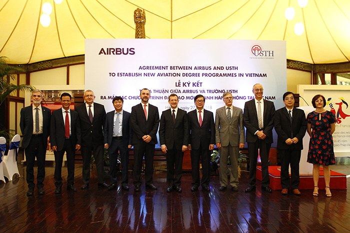 USTH, Airbus jointly hold launching ceremony of new aviation training programs