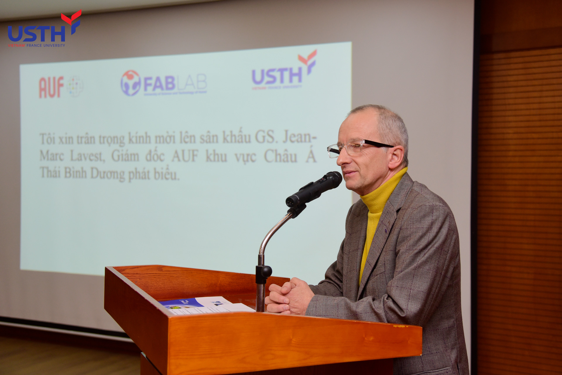 Le khai truong FablabUSTH 6